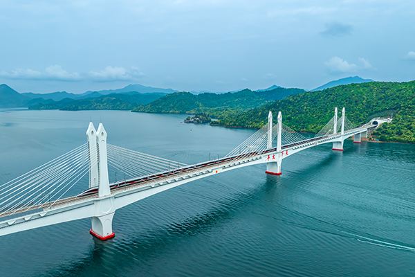 池黄高铁